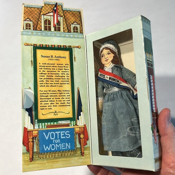 NWT Susan B Anthony Collectible Doll Soft Toy Hallmark Famous American 1979 - Picture 4 of 11